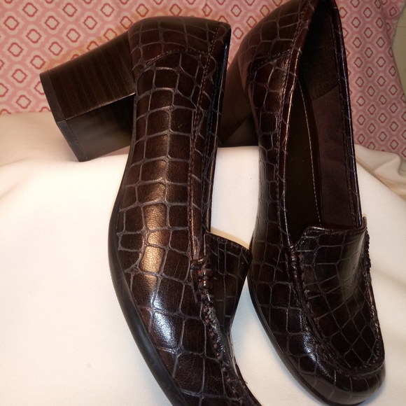 Mootsies Tootsies Shoes Brown 6 1/2 M - Picture 3 of 4